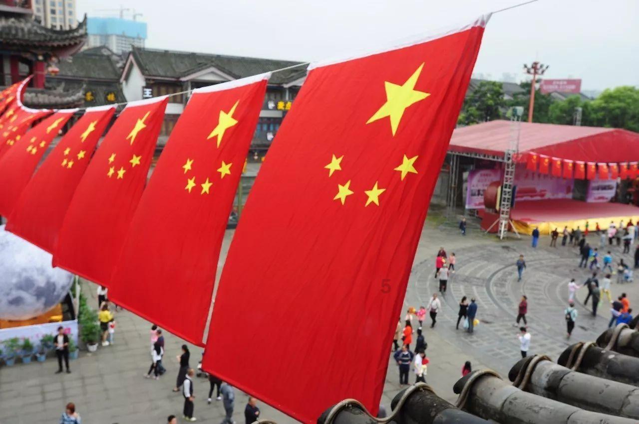 女生能接受比自己大几岁的男生吗？游戏画面
