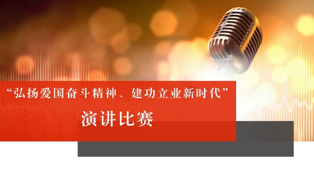 沙滩游玩的女孩们