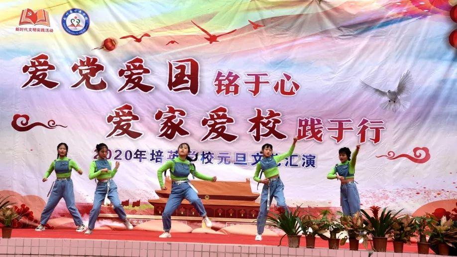 玩具战斗机大战