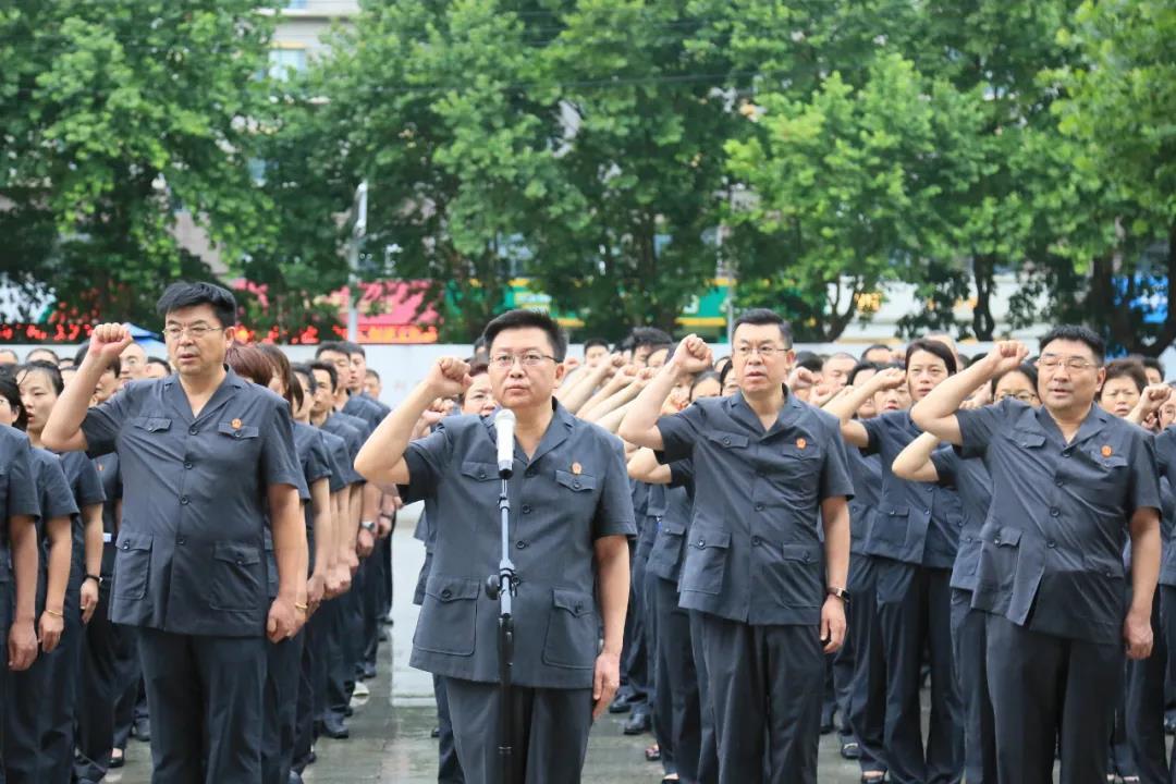 探索神秘房间