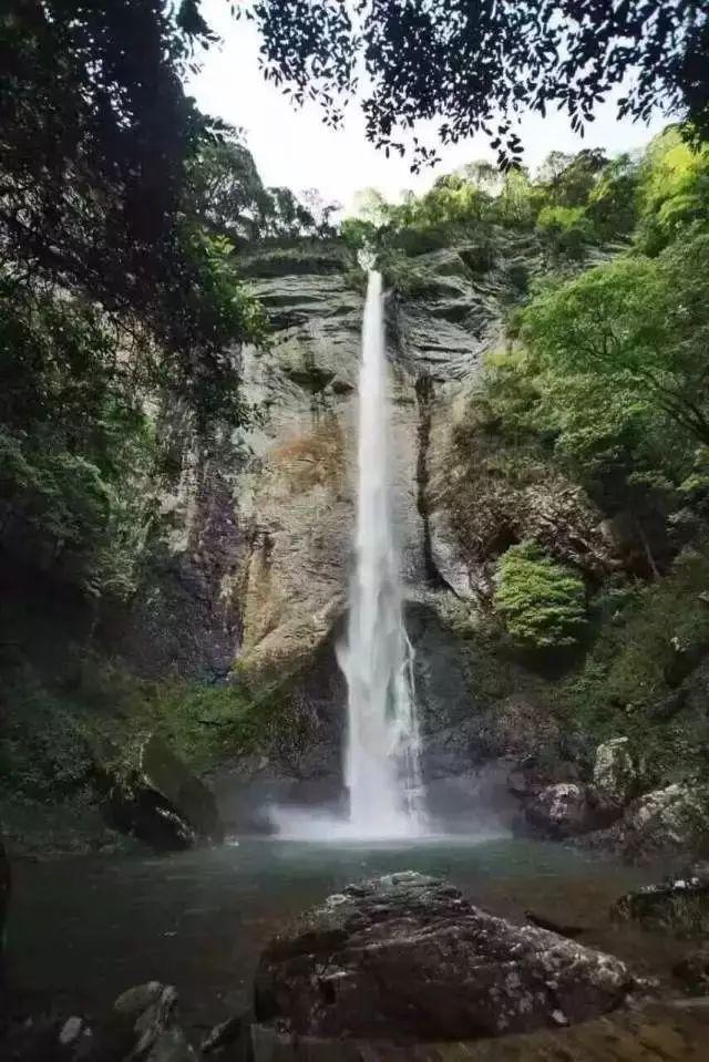 逃离诡异的古庙